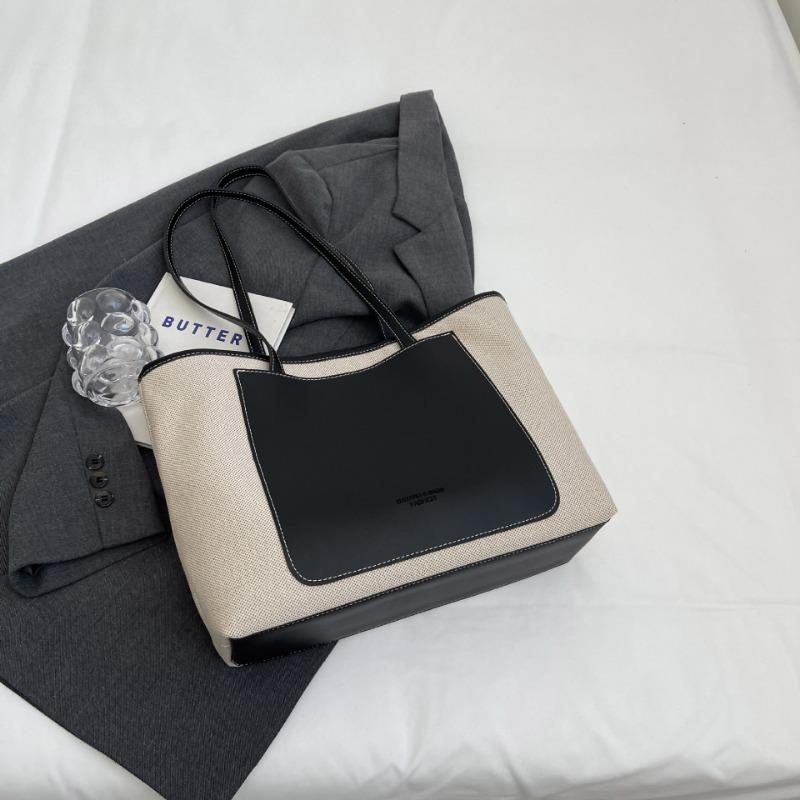 Холщовая сумка большой вместимости для женщин. Новинка 2024 года, осенне-зимняя повседневная универсальная текстурированная сумка через плечо для классных поездок на работу.