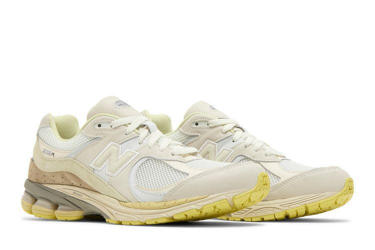 Men's Sneakers AURALEE x New Balance 2002R 'White'