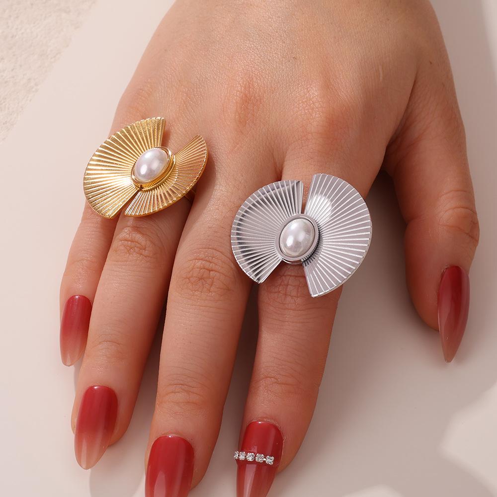 Вдохновленные французским стилем европейские и американские серьги-пусеты в форме веера из титановой стали с покрытием из 18-каратного золота для женщин