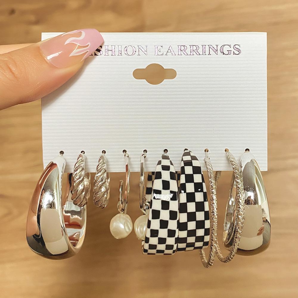 Винтажные металлические черные серьги-кольца для женщин, акриловые серьги-капли в форме бабочки, модные ювелирные изделия