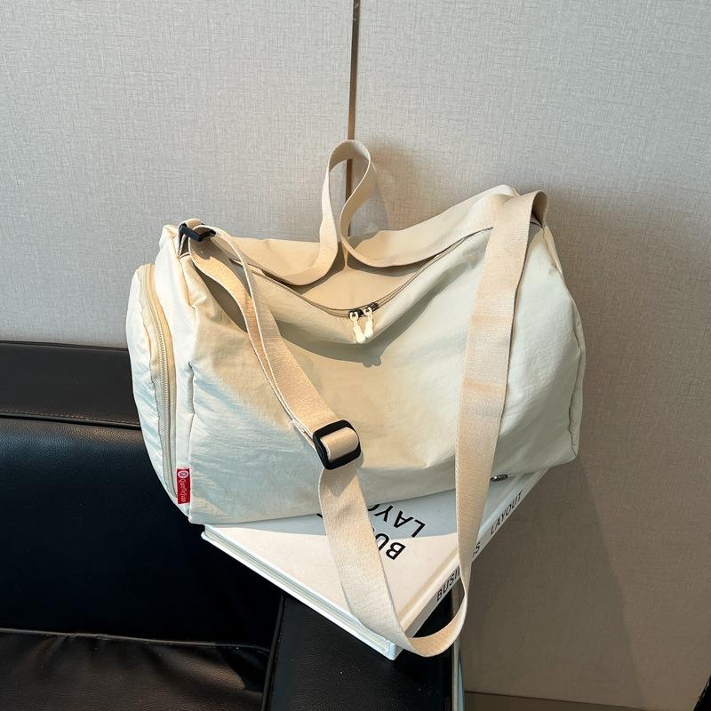 Легкая и вместительная сумка из ткани Оксфорд, женская новая универсальная простая спортивная наплечная сумка, дорожная сумка-мессенджер