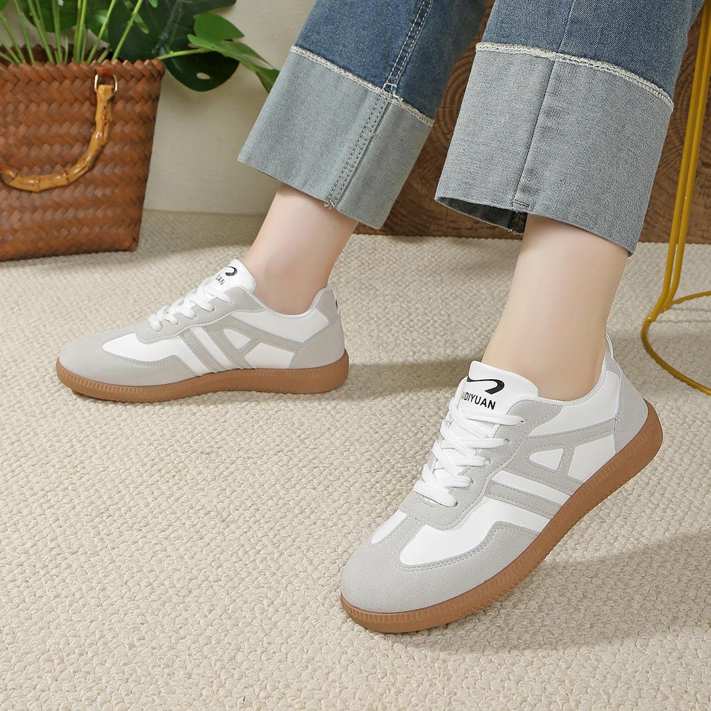 Women Sneakers 2025 Spring New Luxury Flat Loafers Comfortable Slip On Soft Sneakers Female Lightweight Outdoor Shoes for Women