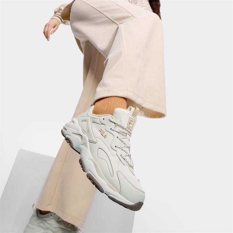 FILA Vintage Collection Abrasion Resistant Low top Casual Shoes Women's Snow/Haze Gray F12W422113FSV