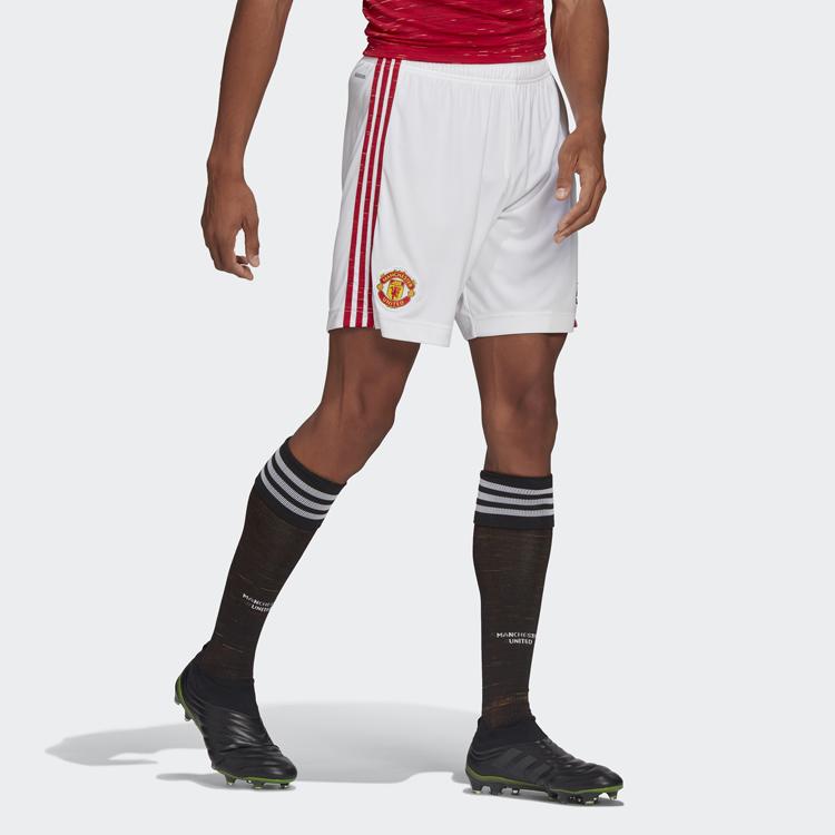 adidas Мужские спортивные шорты Manchester United Белые Средней длины FM4289