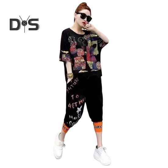 Женская футболка, комплект из 2 шт./компл., комплект брюк в стиле хип-хоп с принтом и V-образным вырезом, топ с короткими рукавами, укороченные брюки с ремешками на щиколотке, уличная одежда, дорожная повседневная одежда