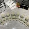 Летние новые тапочки, женская мода, повседневная одежда, сандалии с одним словом, домашние тапочки с плоской подошвой и одной педалью