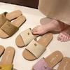Французские шлепанцы на плоской подошве в стиле Сяосянфэн, женские, летние 2025, новые, повседневные, универсальные, для пляжа, шлепанцы-шлепки