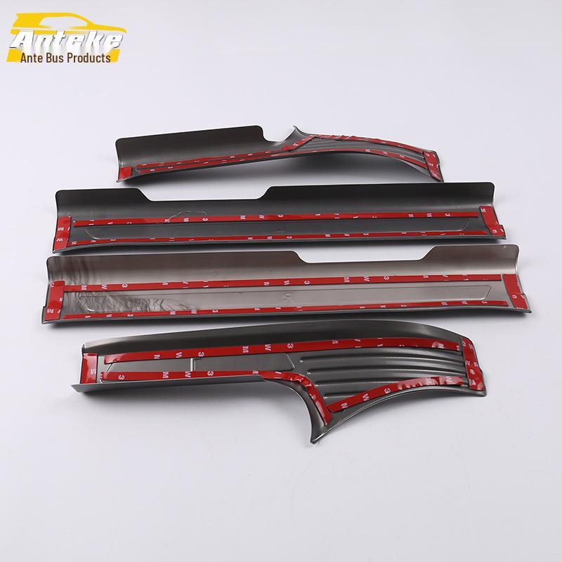 19 Накладки на пороги S4 - Бампер, Накладка на педаль багажника и Приветственная накладка Аксессуары