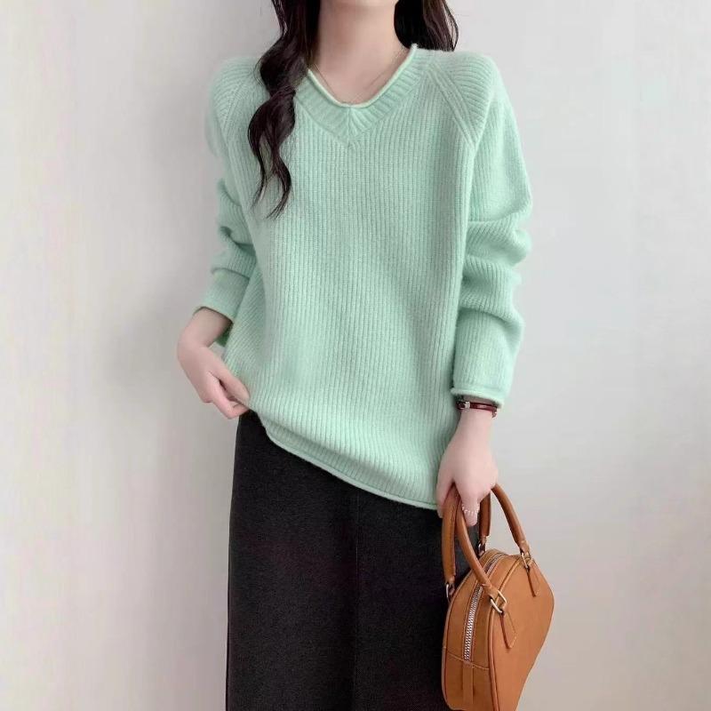 Autumn and Winter New V-neck Knitted Sweater Top Women's Soft Waxy Solid Color Versatile Good-looking and Thin Pullover Sweater