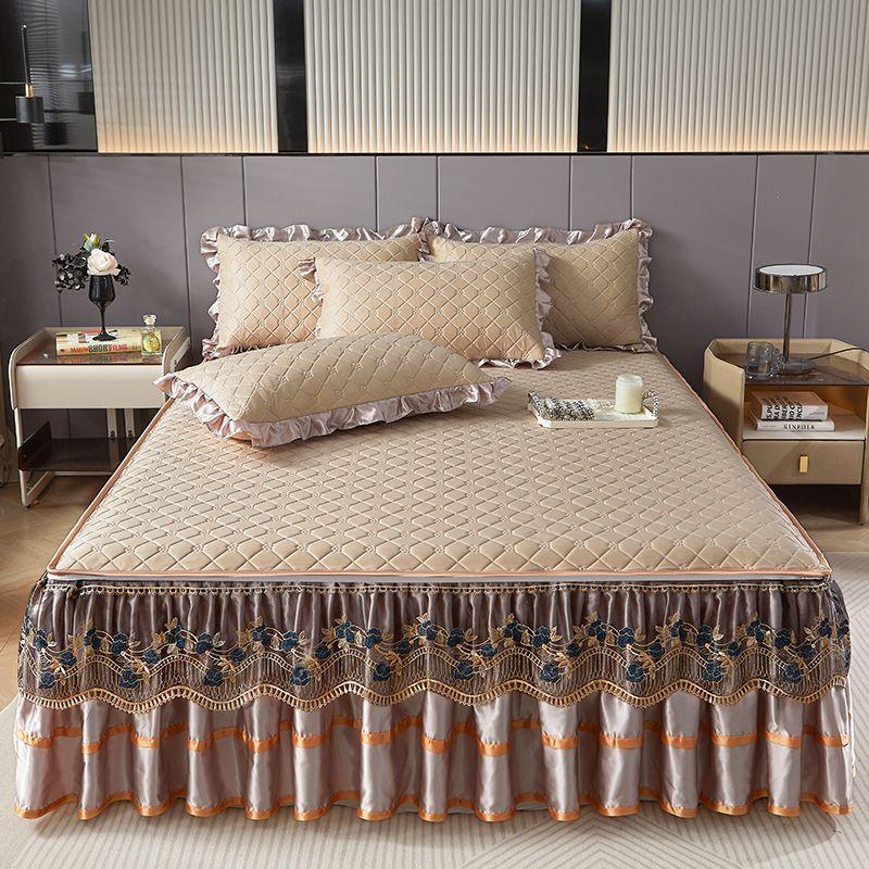 Комплект из 3 предметов для спальни Высококачественная юбка для кровати из хрустального бархата Комплект из трех предметов с толстой кружевной отделкой, стиль корейской принцессы Теплый и нескользящий чехол для матраса