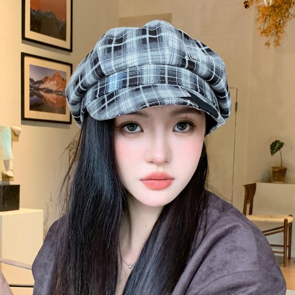 Plaid star star star beret female British style painter hat big head circumference square face showing face small newsboy hat
