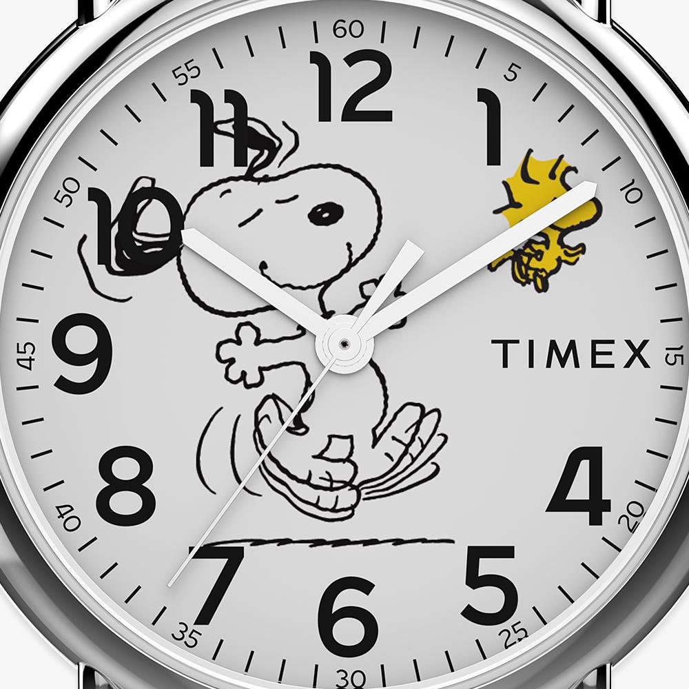 TIMEX Peanuts Weekender Snoopy Танцующий Черный Кожаный Часы 38мм TW2Y31000