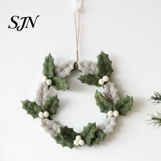 Festival Scene Ornament 8 Inch Felt Christmas Holly Wreath, Handmade Berry Hanging for Window Wreath Front Door, Winter Holiday Wall Decor Nordic