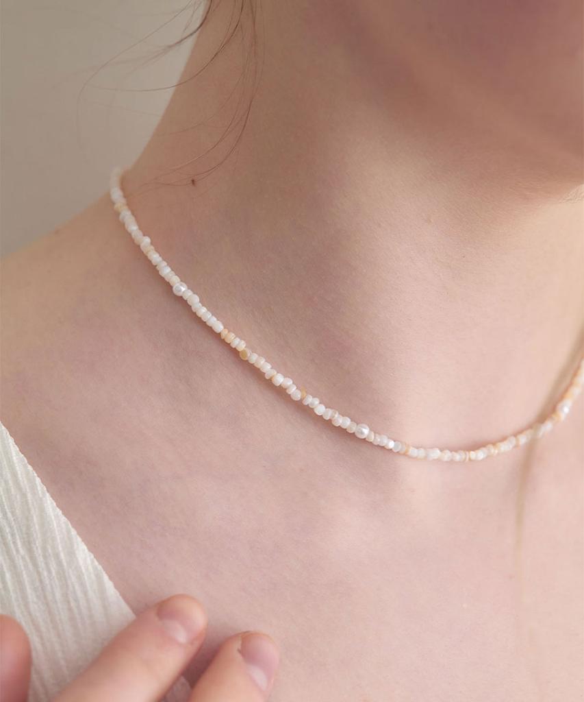 Ожерелье из гальки Халден (N055_Слоновая кость)