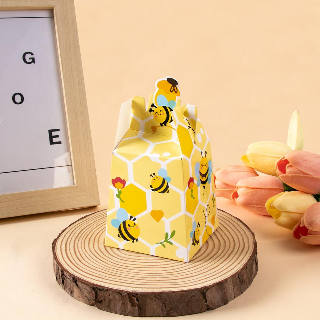 10/20pcs Paper Bee Favors Candy Boxes Gifts Box with White Ribbons for Kid Bee Birthday Party Baby Shower Wedding Party Supplies