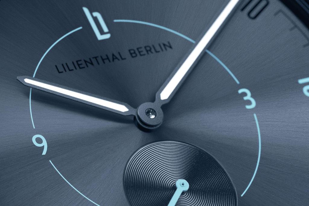 Часы Lilianthal Berlin с маленькой секундной стрелкой, сделано в синем цвете, мужские, Германия, L01-212-B003J,