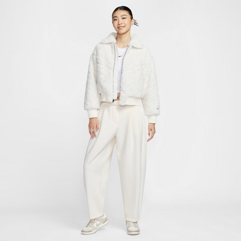 Nike Универсальная женская куртка из искусственного меха