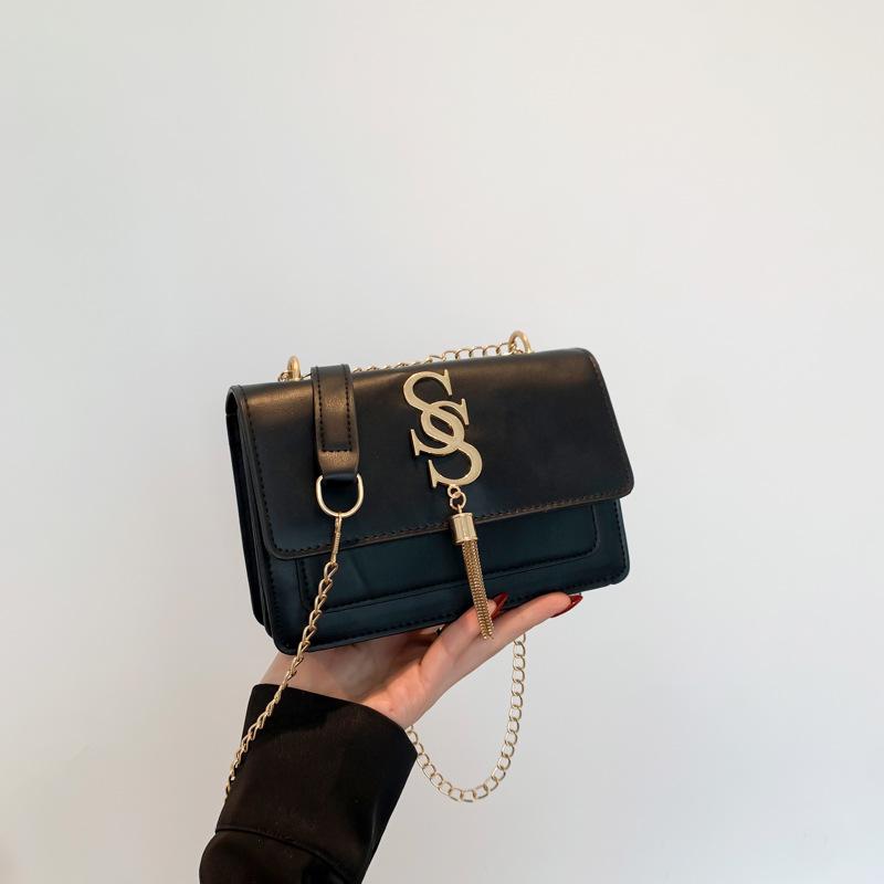 Новая модная тенденция с буквенным принтом и фурнитурой Простая повседневная летняя ретро-повседневная сумка через плечо с цепочкой для женщин