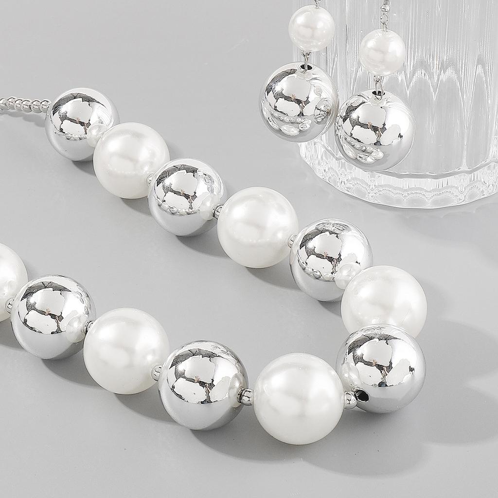 New Arrival Palace Style Vintage Mixed Color Pearl Necklace Luxury Elegant Earrings Jewelry Set Trendy Gifts For Women