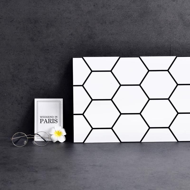 Скандинавский стиль Черно-белая плитка в клетку Самоклеящаяся наклейка на стену для декора магазина молочного чая и закусок.