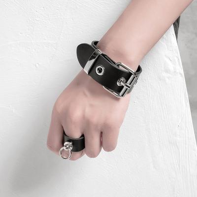 Сексуальный Лолита Рука Крутой Панк Браслет Для Женщин Мужчин Пряжка для Ремень Манжета Браслет На Запястье Черные Готические Кожаные Браслеты
