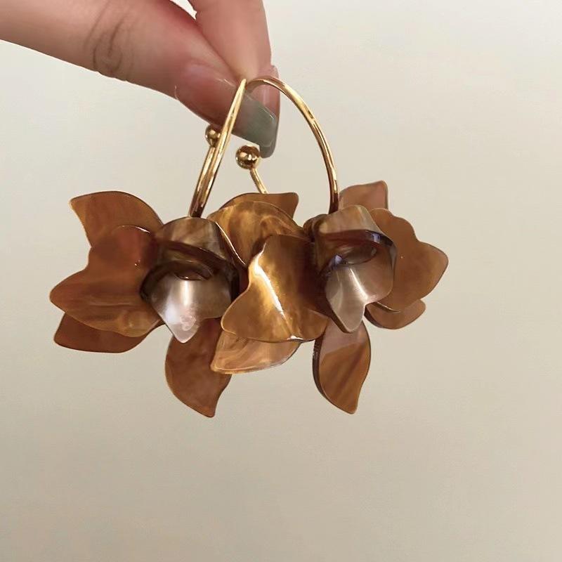 Корейские красочные акриловые серьги-подвески в виде цветка для женщин и девушек, винтажные серьги-подвески в форме буквы С с большими лепестками, подарки с цирконом 2025