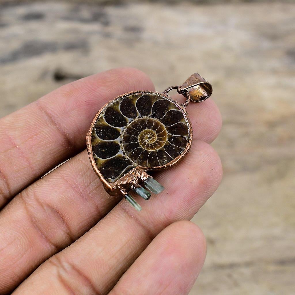 Подвеска из окаменелости аммонита, гальванопластическая медная подвеска, подвеска из драгоценного камня, грубая подвеска из аквамарина, ручная работа, гальванопластическая ювелирная подвеска для женщин