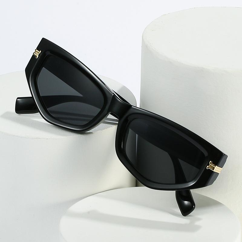 European And American New Cat'S Eye Triangle Internet Celebrity Sunglasses Women'S Versatile Personality Fashion Street Sunglasses