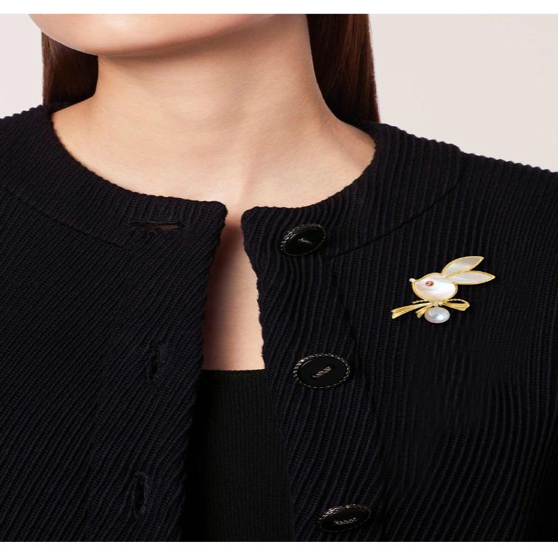 Cute Rabbit Brooch Versatile Luxury Fashion Pearl Lapel Badge Pin Bags Clothes Hats Pins Accessories Jewelry Gift For Women
