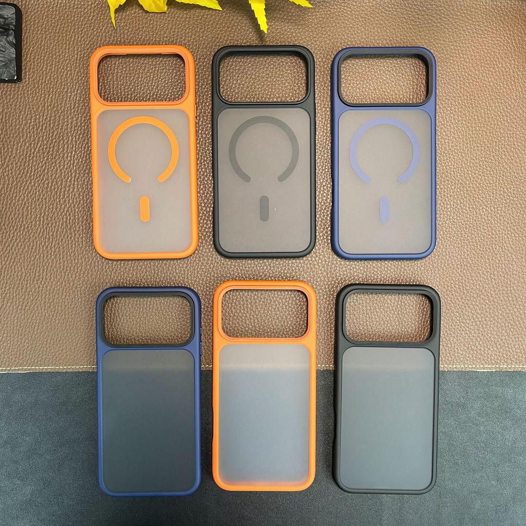 Youdun Классический чехол с матовой поверхностью, приятный на ощупь, с магнитным креплением и мягкими краями для защиты iPhone 17 Pro Max