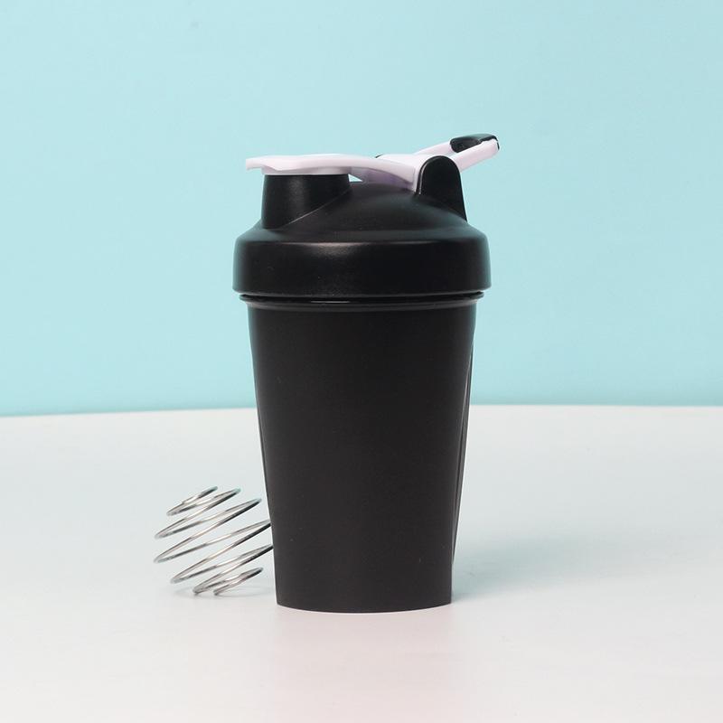 Water bottle portable sports water cup milkshake protein powder mixing cup fitness shaking cup with scale plastic cup printed logo