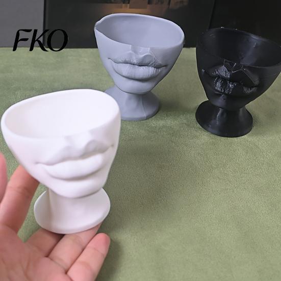 Creative Home Tabletop Decor 3D Printed Lip-Shaped Flower Pot, Artistic Sculptural Planter with Matte Finish, Modern Art Ornament Multifunctional