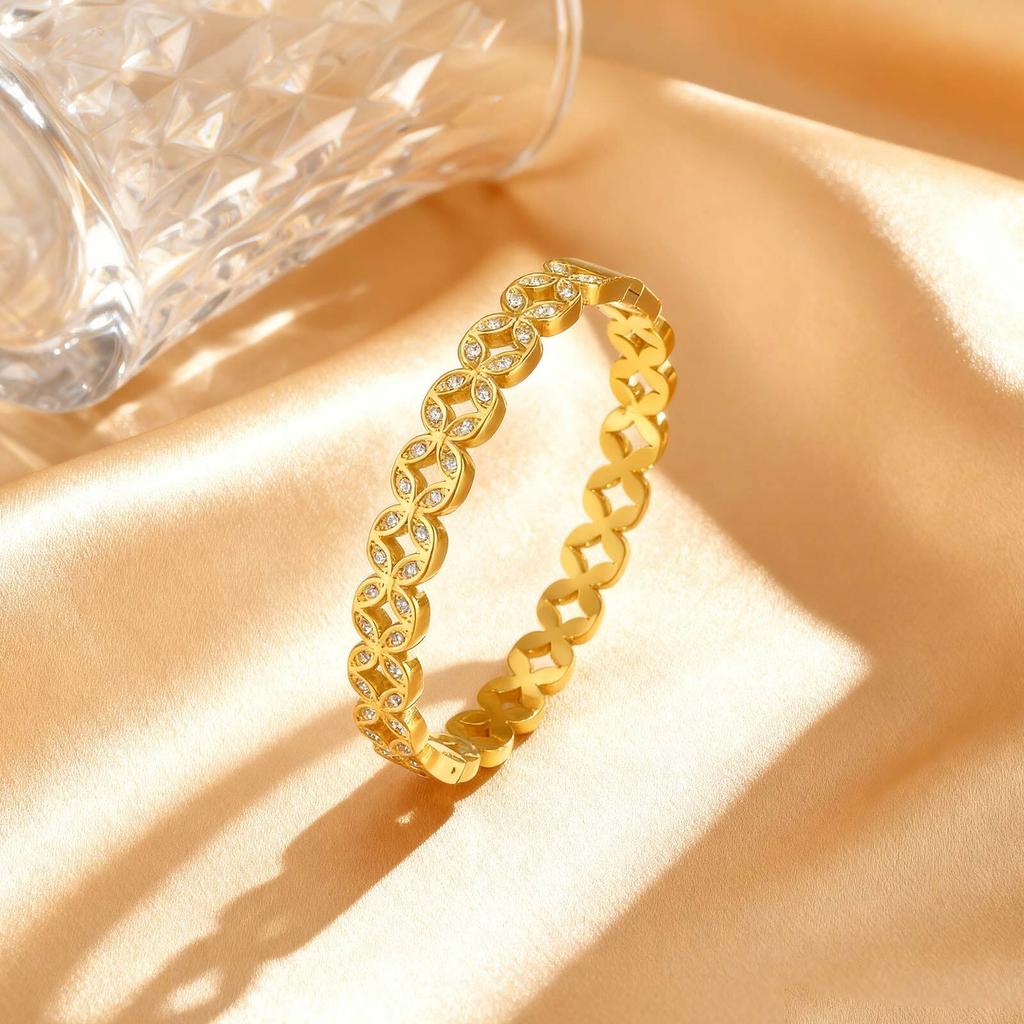 Waterproof Stainless Steel Bracelet, Non Tarnish Cubic Zirconia Cuffs, Stack Layered Chunky Chain Bracelets for Women