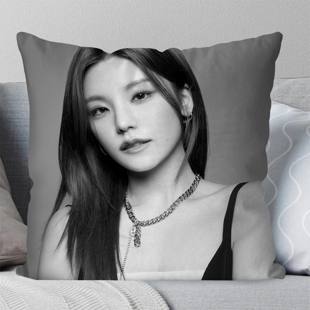 Korean Female Singer Hwang Yeji Pillow Case Square Pillow Bedroom Sofa Leisure Comfort Cushion Living Room Home Decoration 40X40