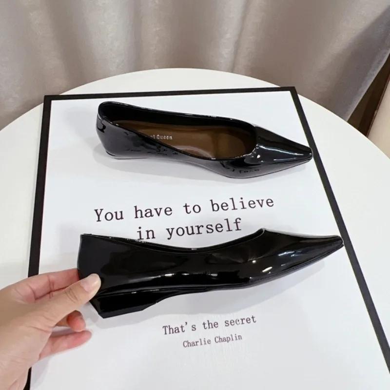 Модные классические туфли-лодочки с острым носком для женщин 2024 года, новые однотонные простые женские рабочие туфли для поездок на работу, модные универсальные туфли с неглубоким носком