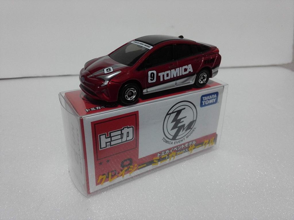 Распроданная модель Tomica Tomica Event Model Toyota Prius Crazy Mini Car Circle с кейсом отправлена со склада Amazon No.9