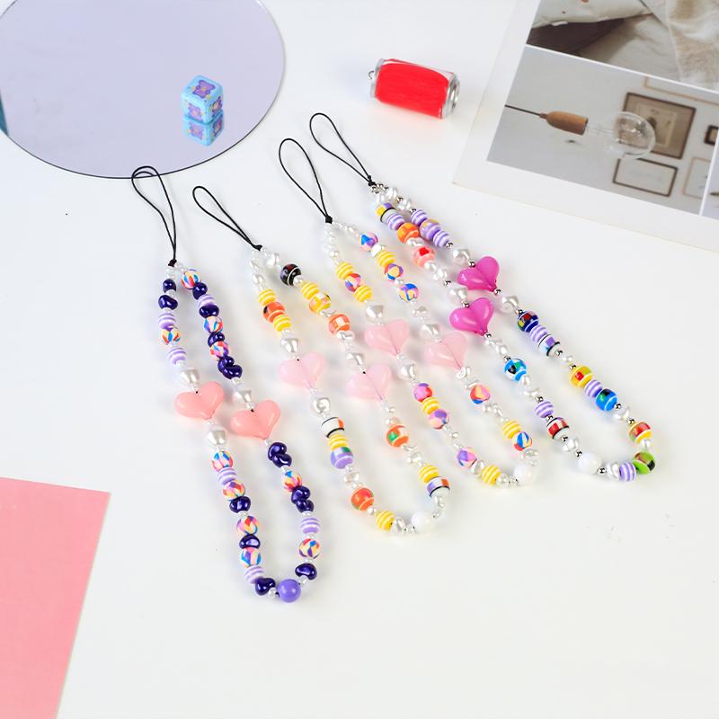 Очаровательные разноцветные смоляные цепочки в форме сердца с бантом для мобильных телефонов для женщин и девочек, ювелирные изделия для телефона, ремешок из бисера, подвесной шнур