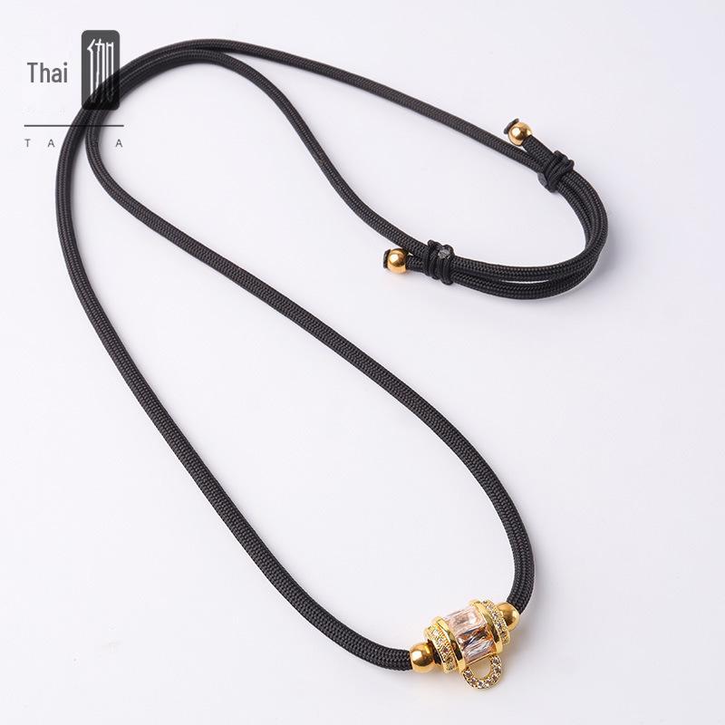 Таиландский амулет Будды Золотой Свет Роскошный Бриллиантовый Веревочный Шнурок – Регулируемое Ожерелье