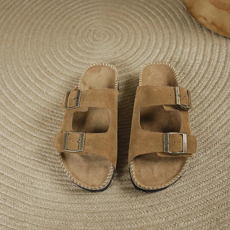 Модные летние женские тапочки 2024 года из коровьей замши, сандалии на плоской подошве с двумя пряжками для женщин, ретро-модные садовые мюли, сандалии-сабо