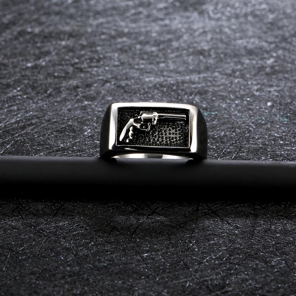 Модное и универсальное мужское кольцо из нержавеющей стали