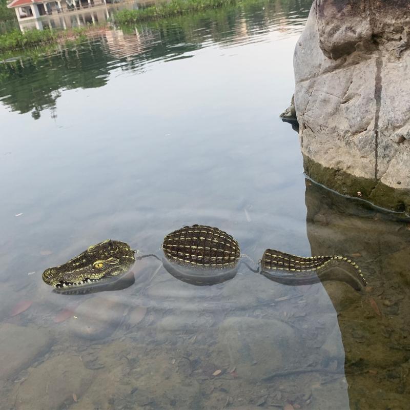 Weatherproof Crocodilian Statue Floating Reptiles Decors Pool Float Decoy For Pond Landscaping Backyard Water Garden