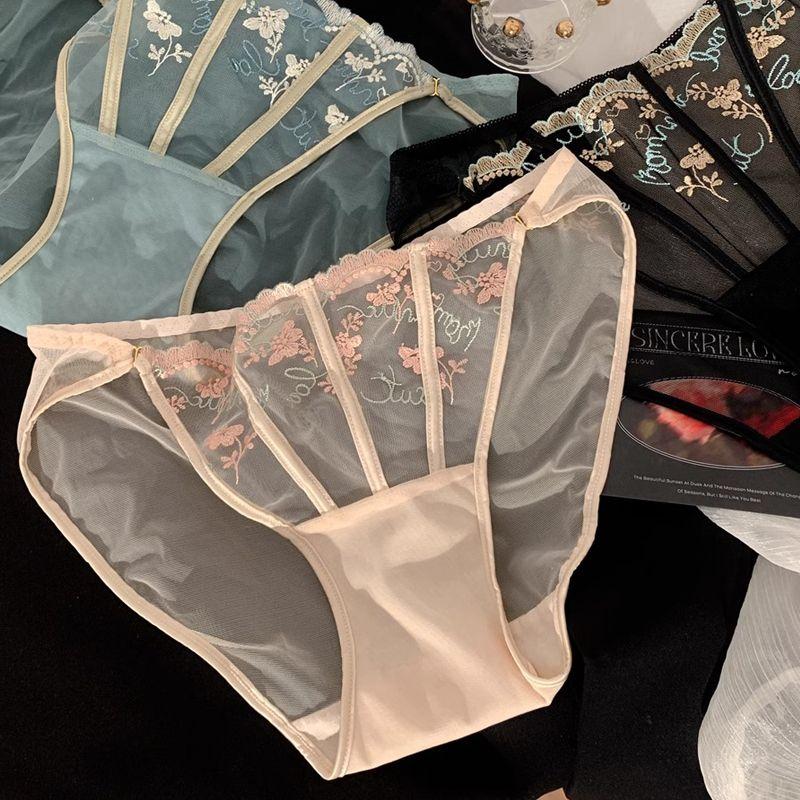 French Court Embroidery Lace Women's Underwear Breathable Sexy Comfortable Soft Mesh Quick Drying Triangle Pants Low Waist Embroidery
