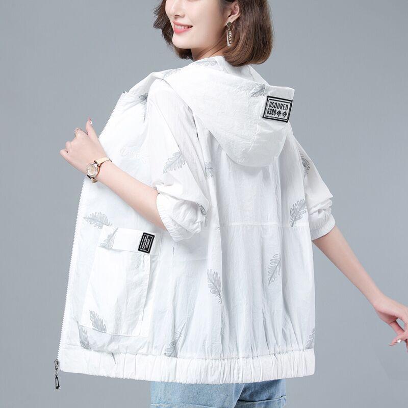 Большие размеры 3XL, куртки с капюшоном с принтом, женские свободные повседневные весенние верхняя одежда, тонкая солнцезащитная одежда, летняя базовая одежда для мам, Chaquetas