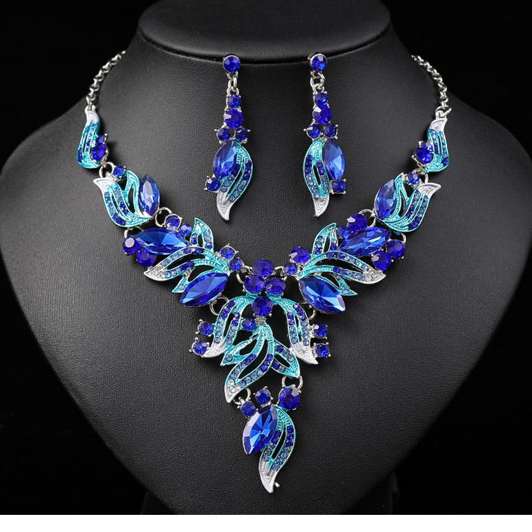 Преувеличенный ретро набор ожерелий с масляной живописью: Европейский и американский дизайн Ключичная цепочка Аксессуар для свитера