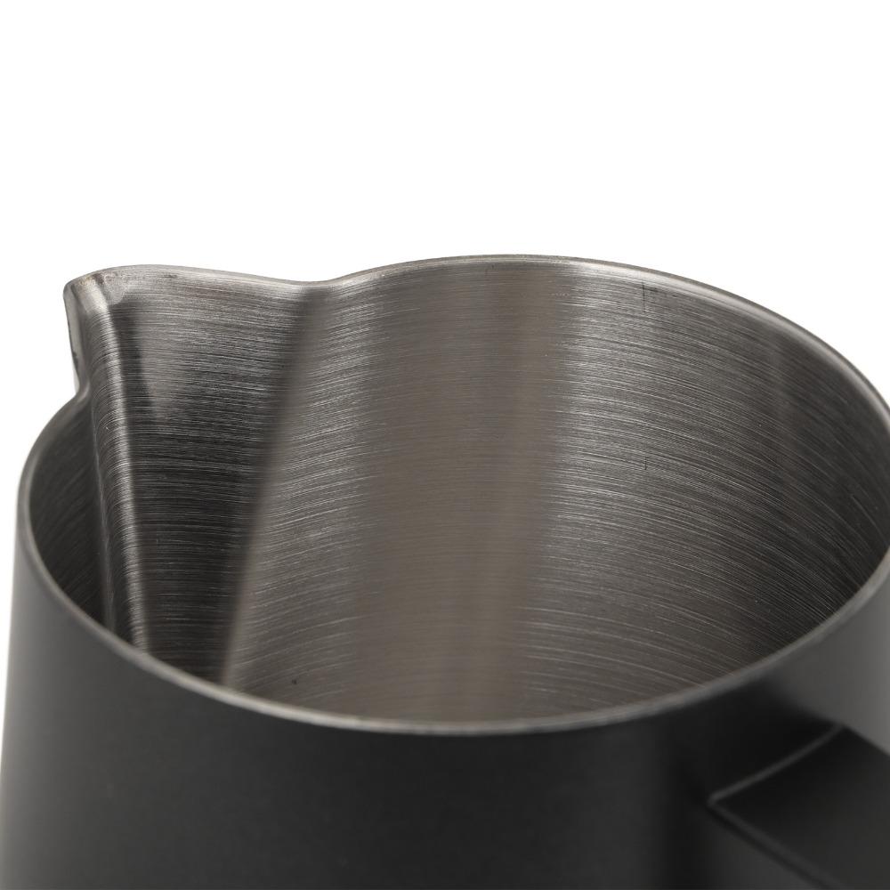 24oz Steaming Pitcher Stainless Steel Milk Frothing Pitcher Coffee Latte Art Milk Frother Maker
