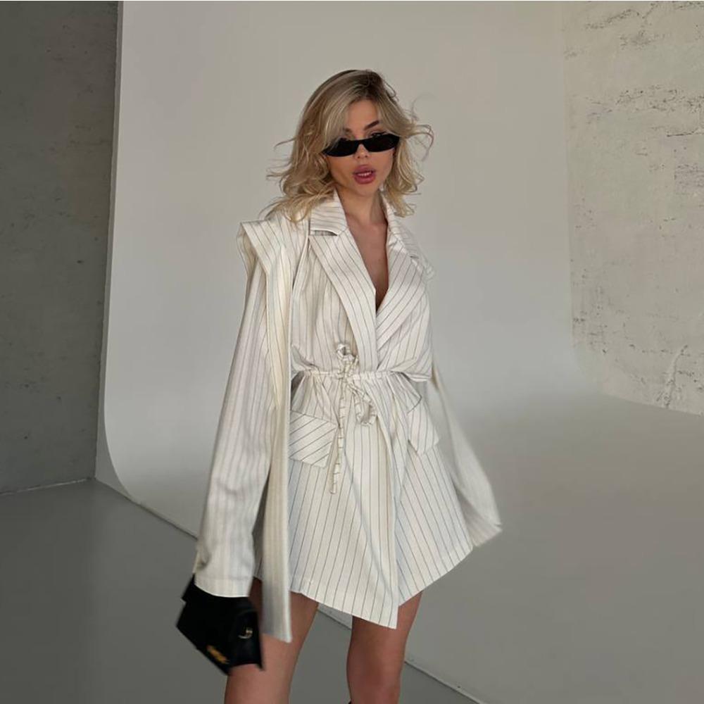 Персонализированный дизайн Полосатый пиджак-стример средней длины и длинный Женский элегантный высококлассный темпераментный топ