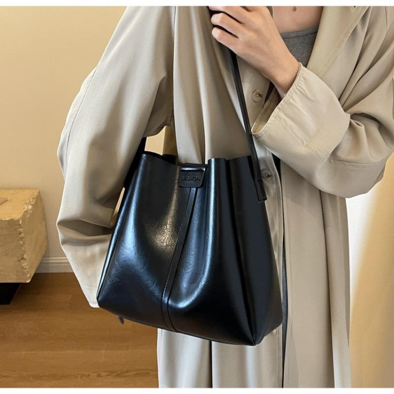 Универсальная женская кожаная сумка из искусственной кожи большой емкости для поездок на работу, новая корейская модная сумка в стиле ретро, ​​однотонная сумка на плечо