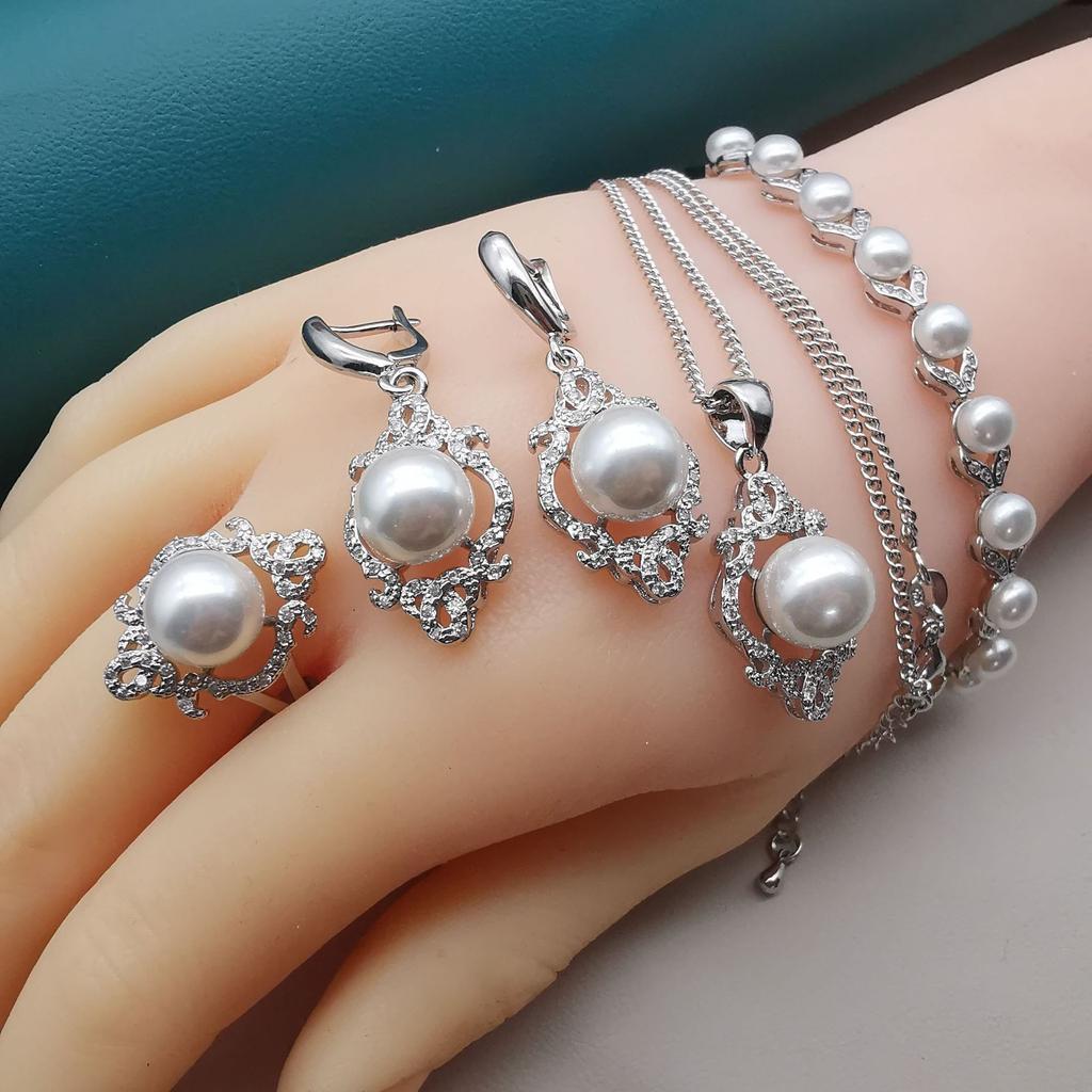 Французский элегантный темпераментный комплект ювелирных изделий, нишевый дизайн, модный и универсальный комплект из жемчуга, простая цепочка на ключицу