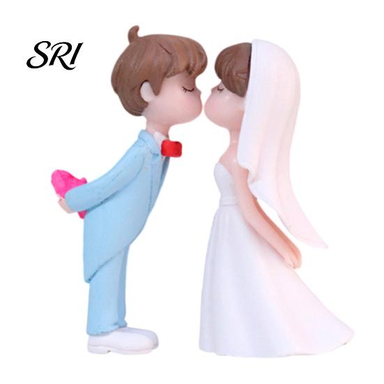 Wedding Cake Decoration 1 Pair Miniature Toppers Mini Bride Groom Figurine Romantic Topper Kissing Couple Resin Statue for Anniversaries Engagement