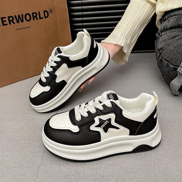 Белые туфли на платформе-маффин женские 2024 новые простые и универсальные дышащие с круглым носком на шнуровке повседневные спортивные туфли